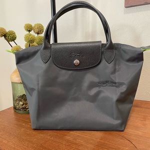 LE PLIAGE GREEN S HANDBAG
Graphite - Recycled Canvas